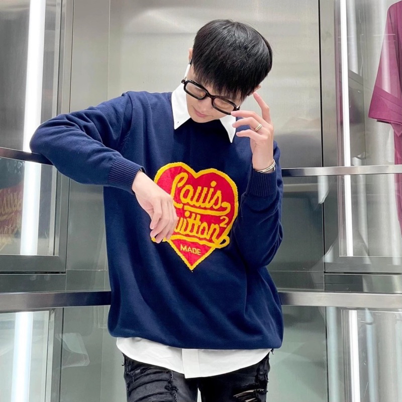 Áo nỉ sweater LV Trơn, Tay Lỡ Logo In Chìm Chất nỉ Cotton Dày Dặn cá tính siêu hot 2023 đẳng cấp trẻ.