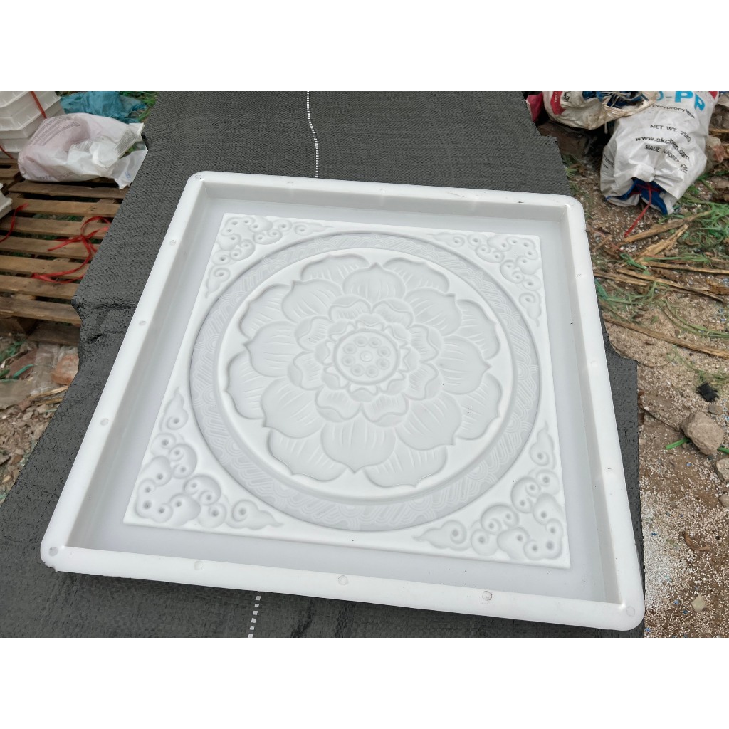 THANH LÝ NHANH Khuôn đúc gạch Hoa sen loại 1, khuôn dày chắc chắn