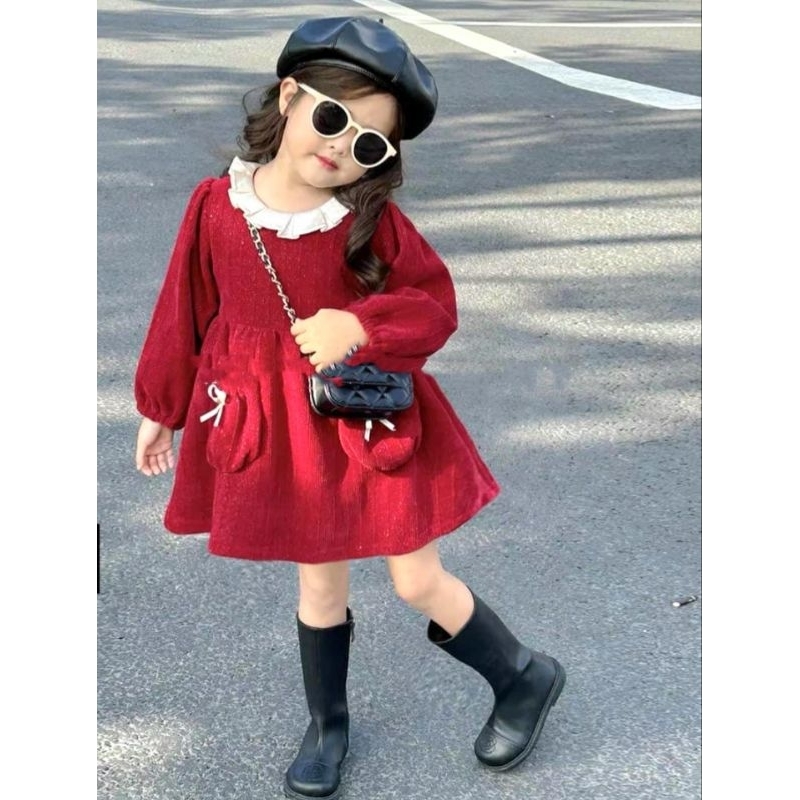 Váy xòe bé gái cổ bèo chất nhung ánh kim sang chảnh