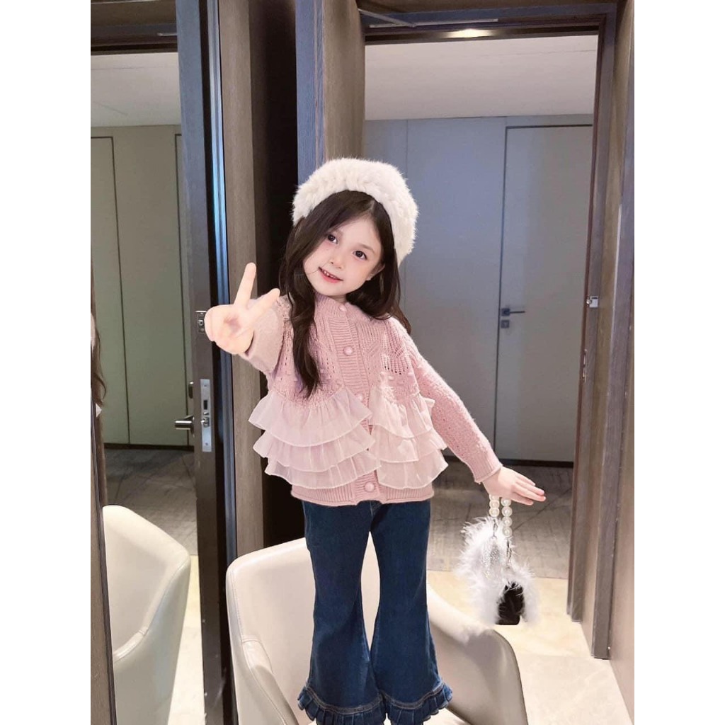 Set áo Cadigan Bèo tầng phối quần Jean Loe bé gái 12-35kg, bộ quần áo thiết kế bé gái