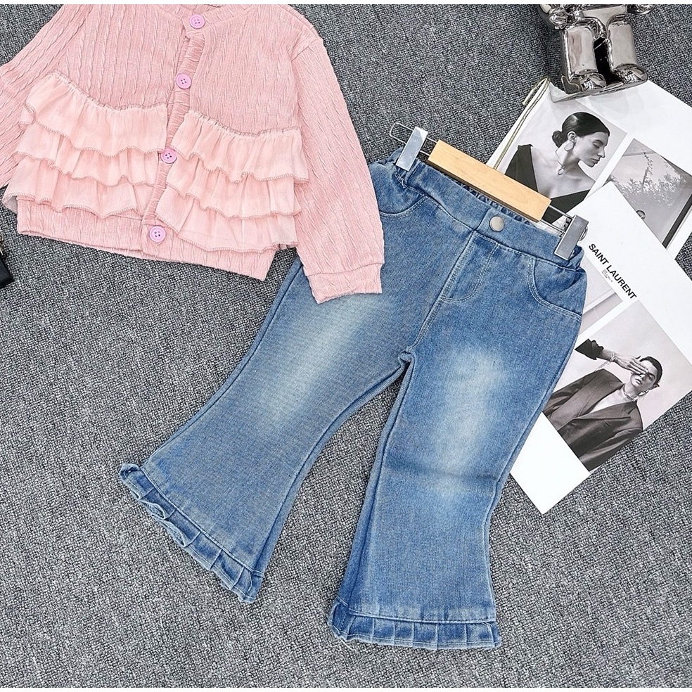 Set áo Cadigan Bèo tầng phối quần Jean Loe bé gái 12-35kg, bộ quần áo thiết kế bé gái