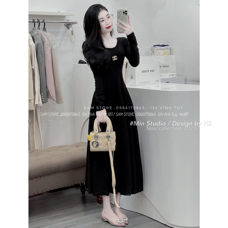 Váy Thun Đen Trơn Dài Tay Đính Tag Channel MIN • Melanie Boutique