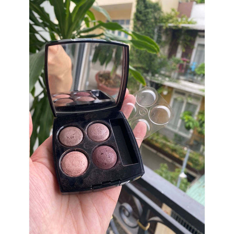 Phấn mắt Chà neo