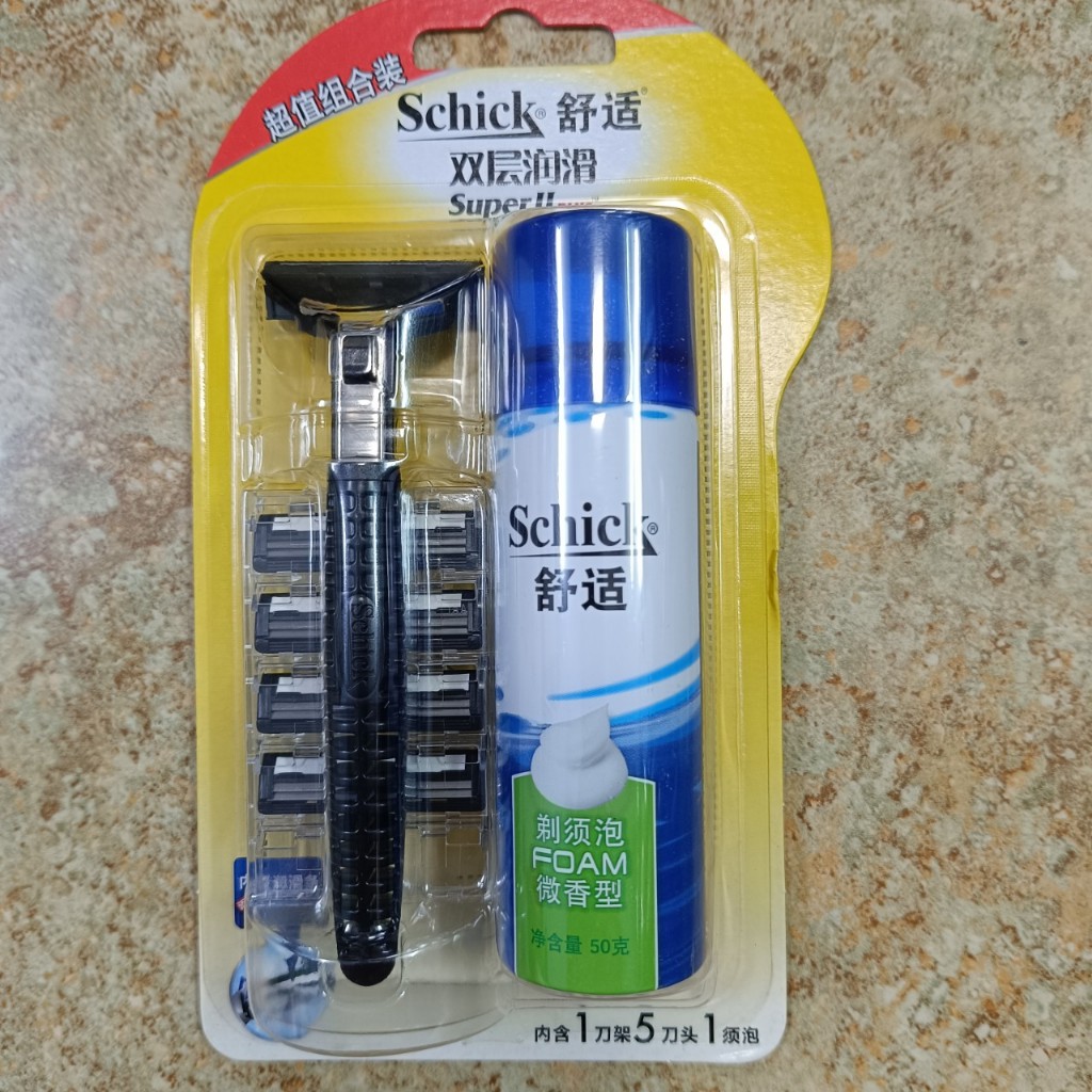 Bộ dao Cạo Râu, Bọt cạo râu Schick