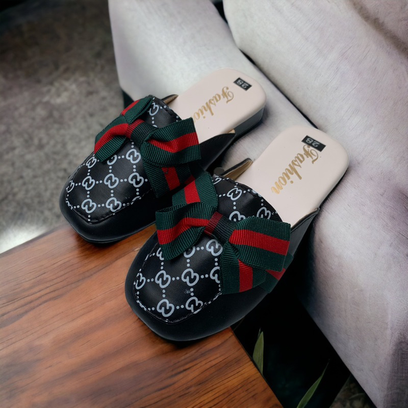 Sục bé gái nơ 2 màu siêu xinh