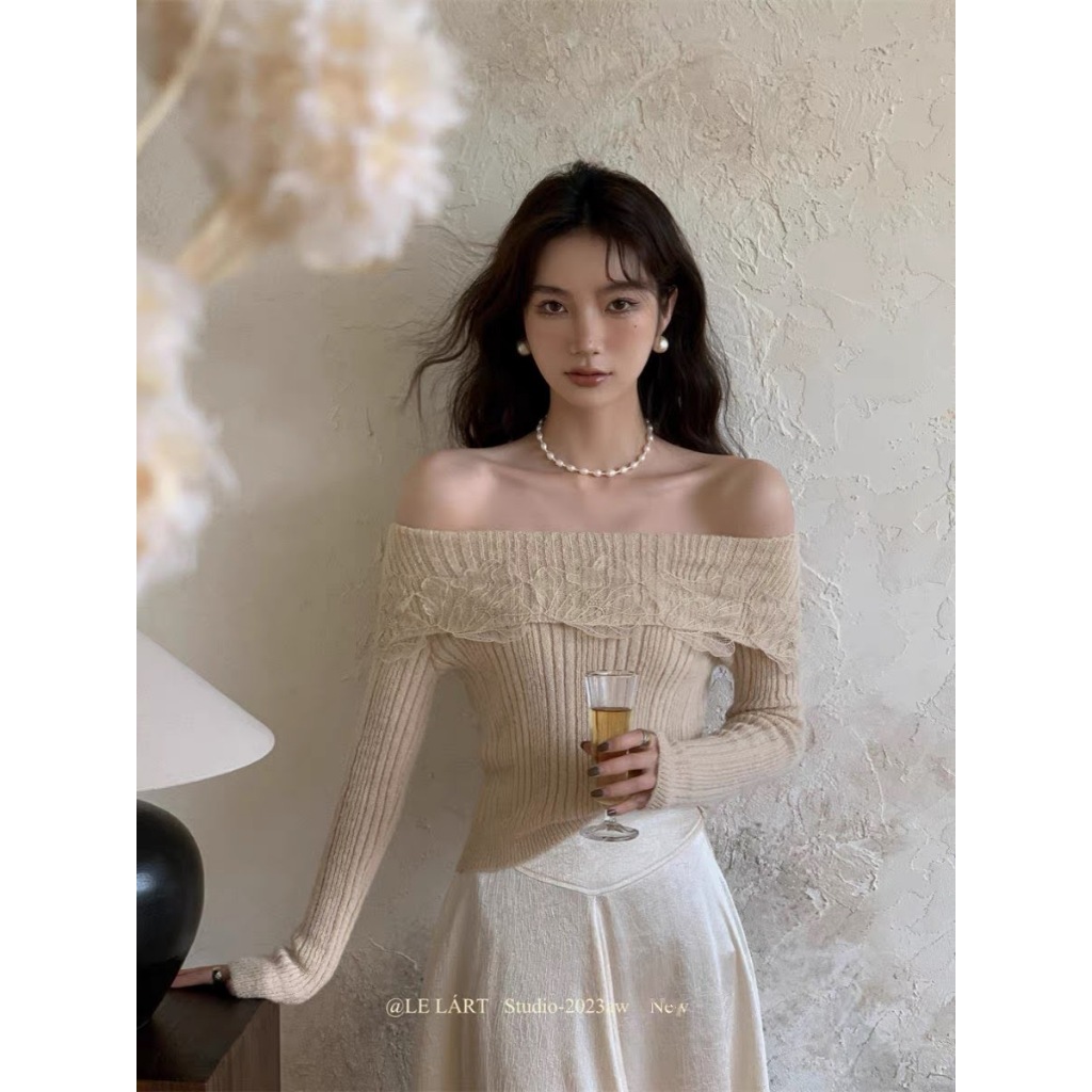 Áo len gân trễ vai voan hoa ngang tay dài