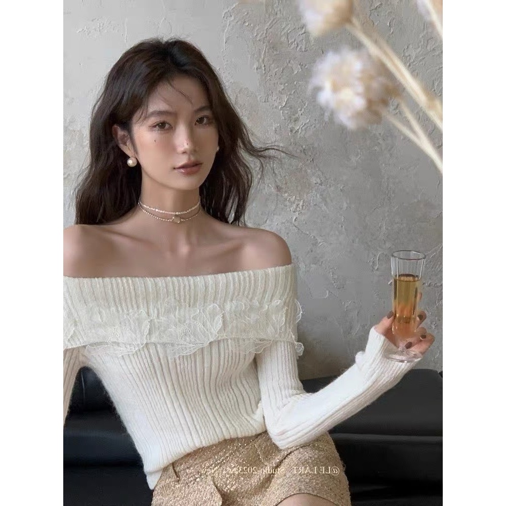 Áo len gân trễ vai voan hoa ngang tay dài