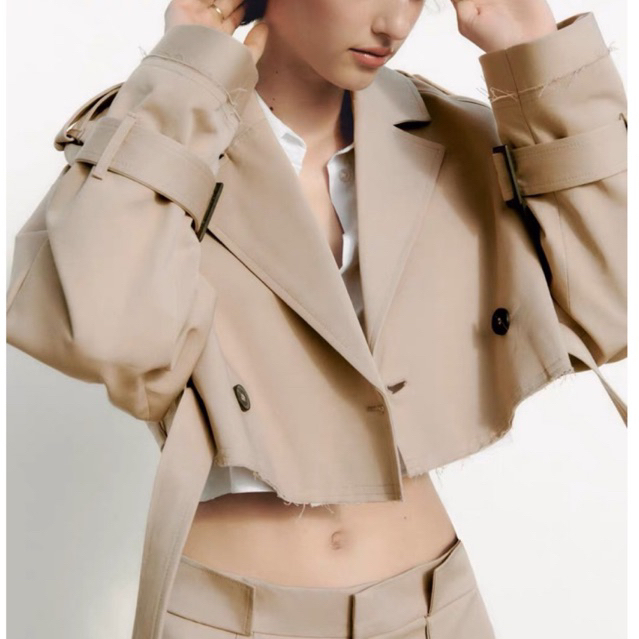 ÁO KHOÁC MANGTO NGẮN XUẤT XỊN