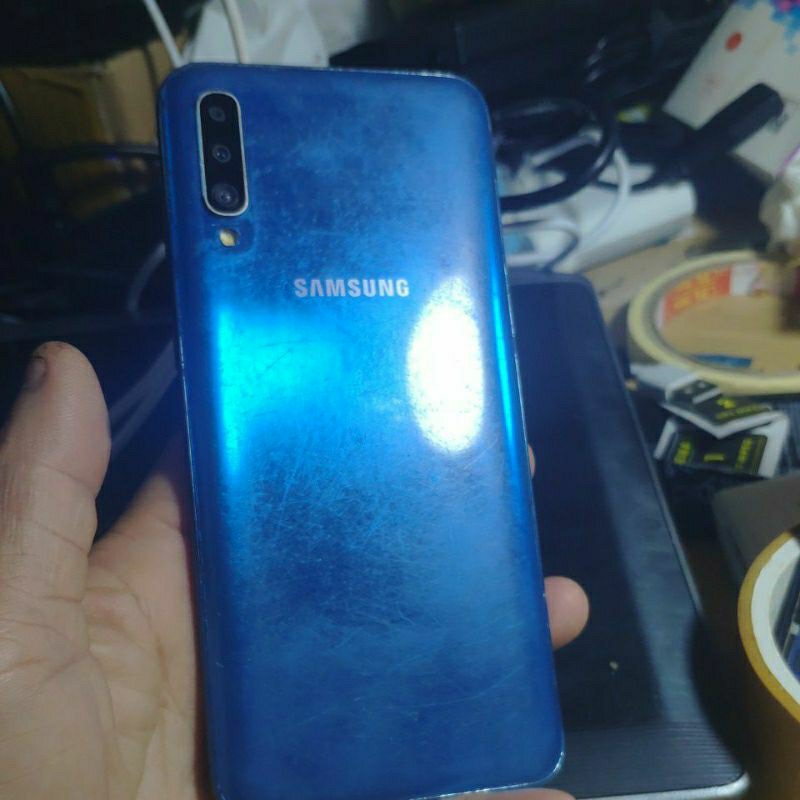 Xác 1 sản phẩm ngẫu nhiên...k20, a50, active 3...  và nhiều mã khác ngẫu nhiên