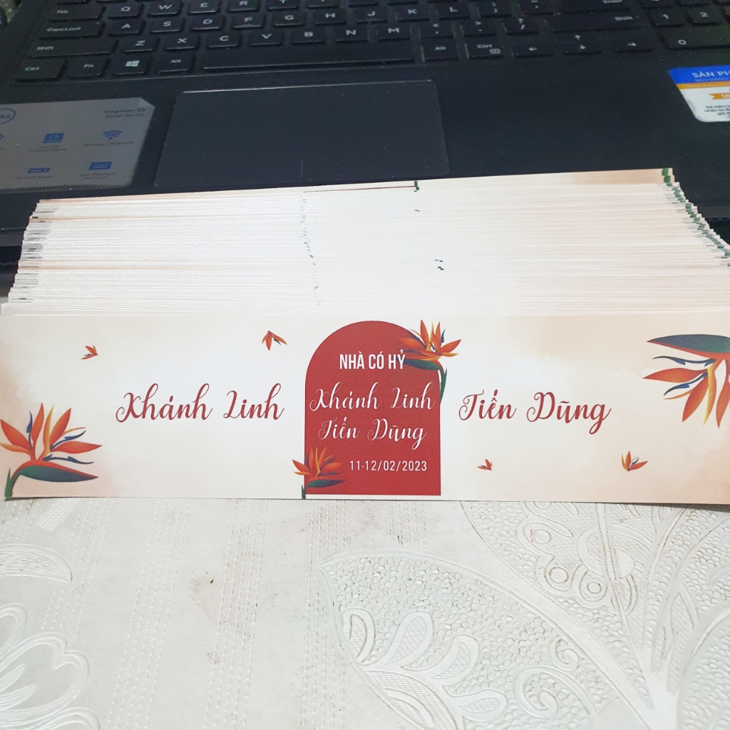 Tem nhãn dán nước suối trang trí - KT: 20cm x 5cm