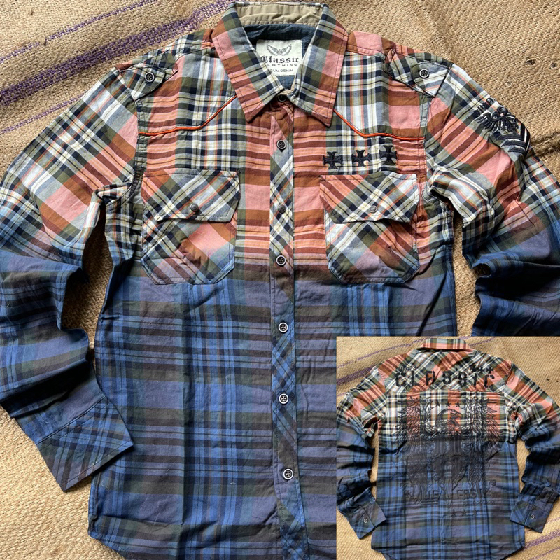 Áo Classic thêu hình