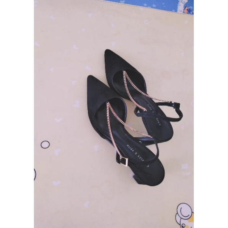 Giày cao gói quai xích Charles & keith size 36