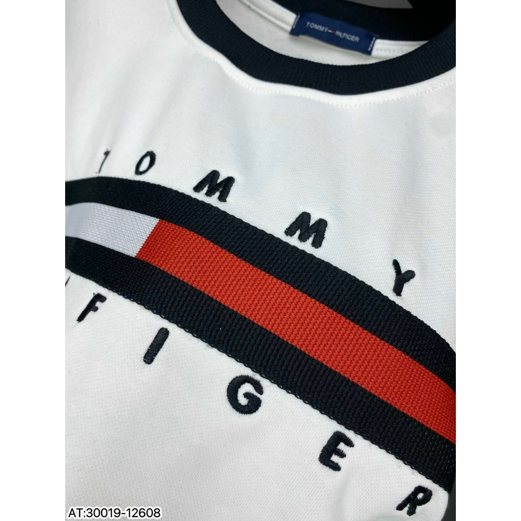 Áo phông dài tay nam nữ Tommy_Hilfiger in vạch sọc đen trắng đỏ chữ kí quanh áo. Áo Thun Form Rộng Unisex Siêu Hot