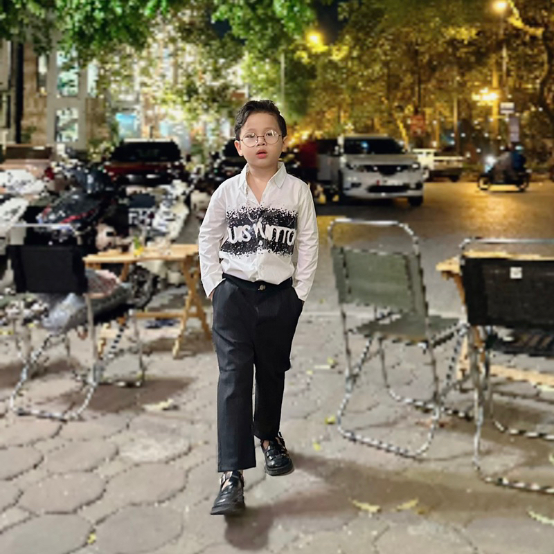 Áo sơ mi dài tay chữ in L.V KhanhBun chất thô nến loai 1 co giãn mặc di học, đi chơi cho bé trai size từ 10-40 kí