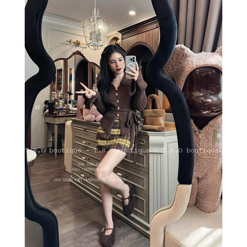 Set áo len thứt eo + chân váy lông chữ A