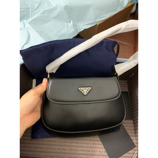 Túi prada cleo flap bag nắp gập 22cm