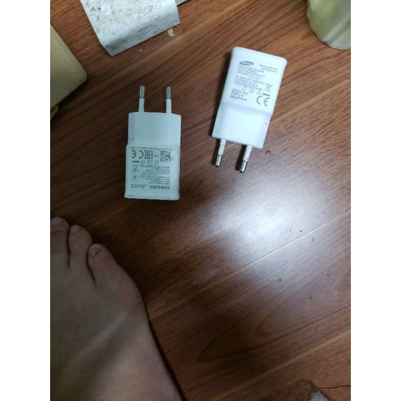 Sạc Sam Sung bao sống 1chiếc.