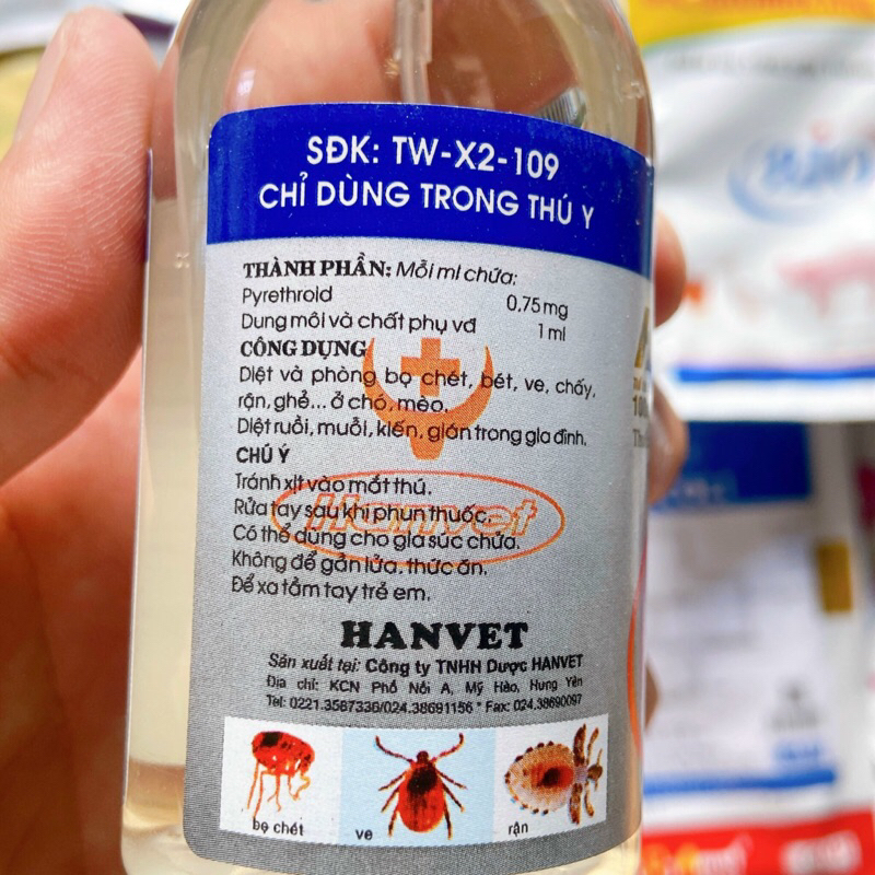 Xịt Hantox Spray ve rận, kí sinh trùng, ghẻ ở chó mèo, thú cưng. Chai 100ml