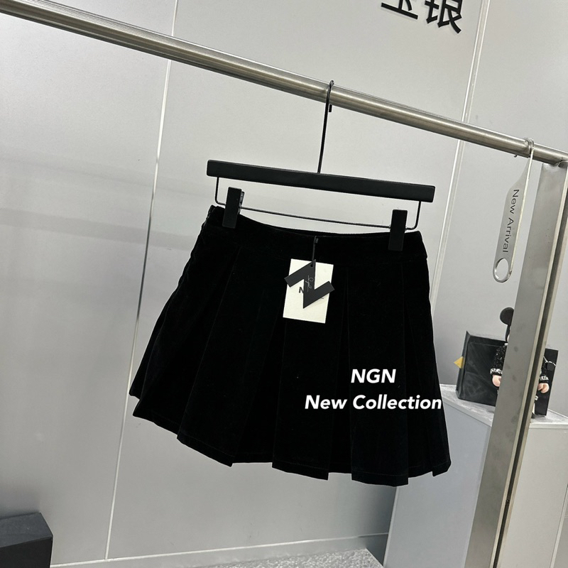 Chân Váy Nhung Xếp Ly Hot Hit Kim Anh Bùi