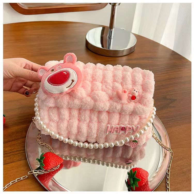 Túi đeo chéo túi handmade tự đan Thủ Công bear dâu quà sinh nhật，quà tết