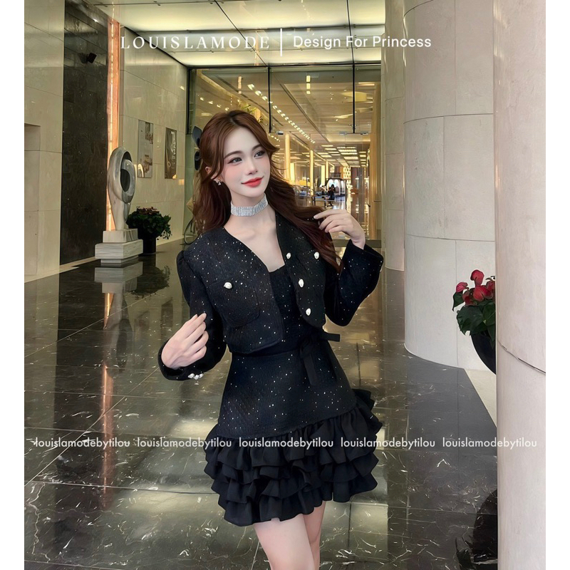 Set Dạ Kim Tuyến Lấp Lánh Váy Hai Dây Xếp Tầng Bèo Đính Nơ Eo Kèm Áo Khoác Lửng