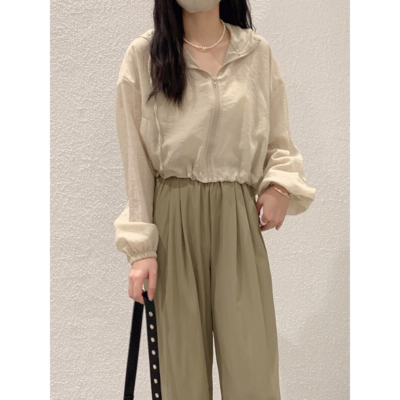 Áo khoác nhẹ thu đông croptop thời trang phong cách