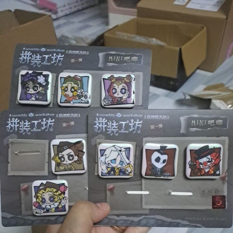 Badge/Huy Hiệu Identity V chính hãng