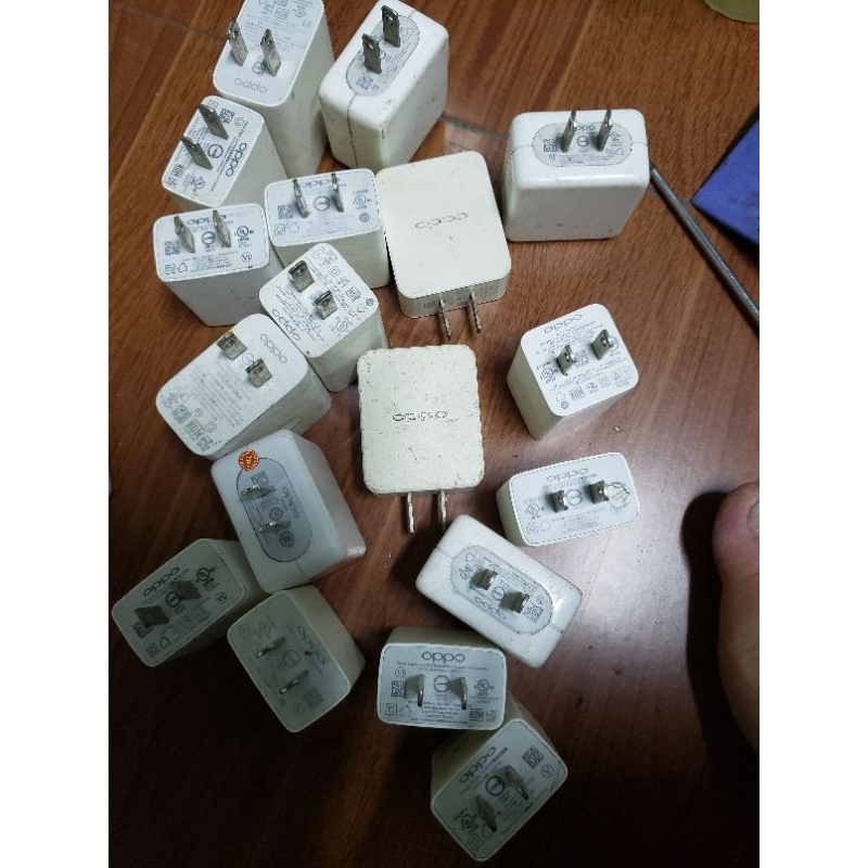 Sạc Nhanh hãng OPPO Sài ngon .