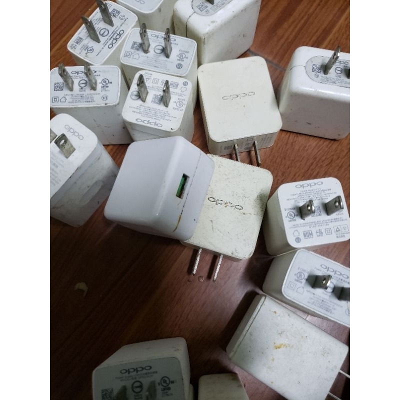 Sạc Nhanh hãng OPPO Sài ngon .