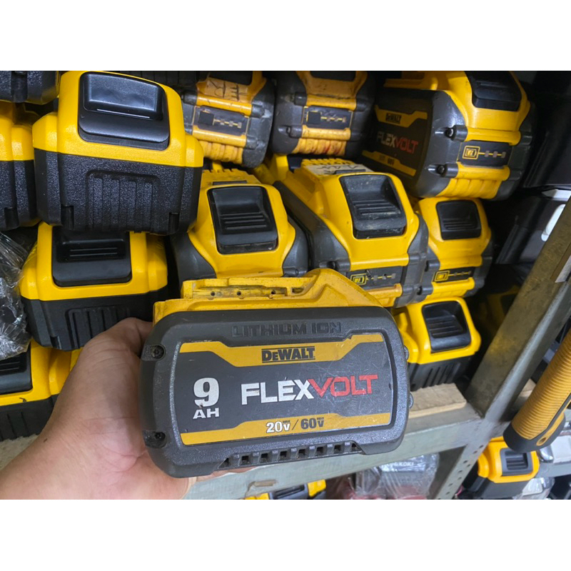 Pin đóng 12Ah dùng dewalt , pin dewalt 12Ah đóng