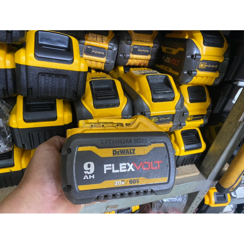 Pin đóng 12Ah dùng dewalt , pin dewalt 12Ah đóng