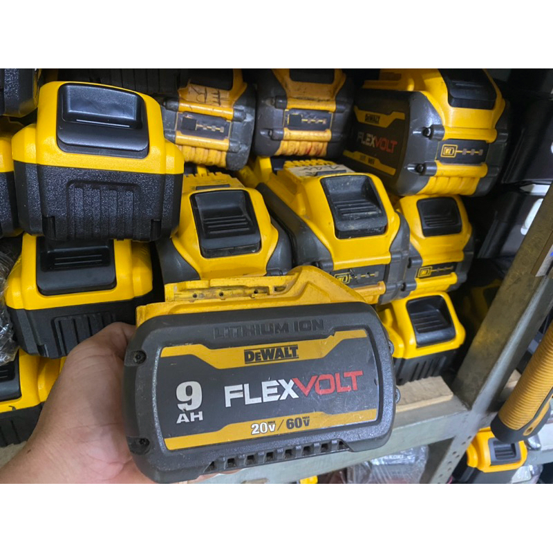 Pin đóng 12Ah dùng dewalt , pin dewalt 12Ah đóng