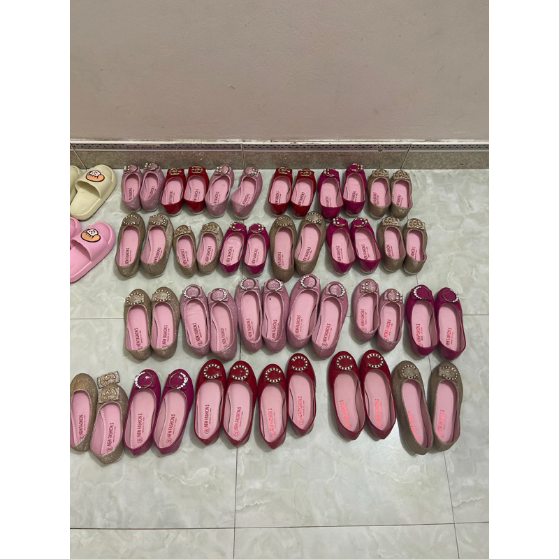 Hài giày bệt trẻ em