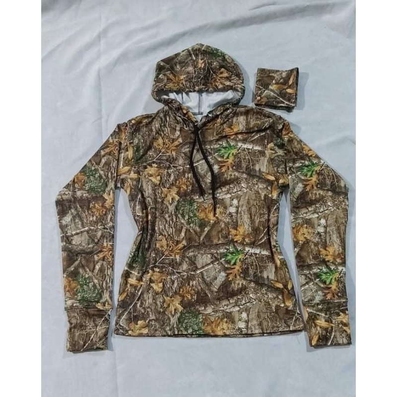 1 áo đi rừng hay đi phượt vải thun chống nắng tốt. shop giao màu ngẫu nhiên
