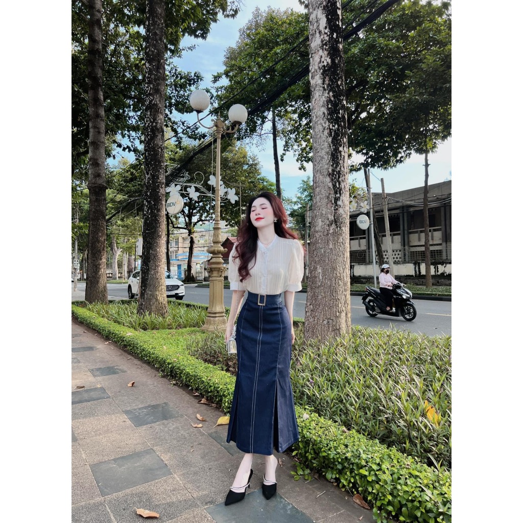 Set bộ đồ nữ áo sơ mi trắng cổ tàu tay phồng mix chân váy jeans đuôi cá tôn dáng với 2 tone màu basic, siêu hot