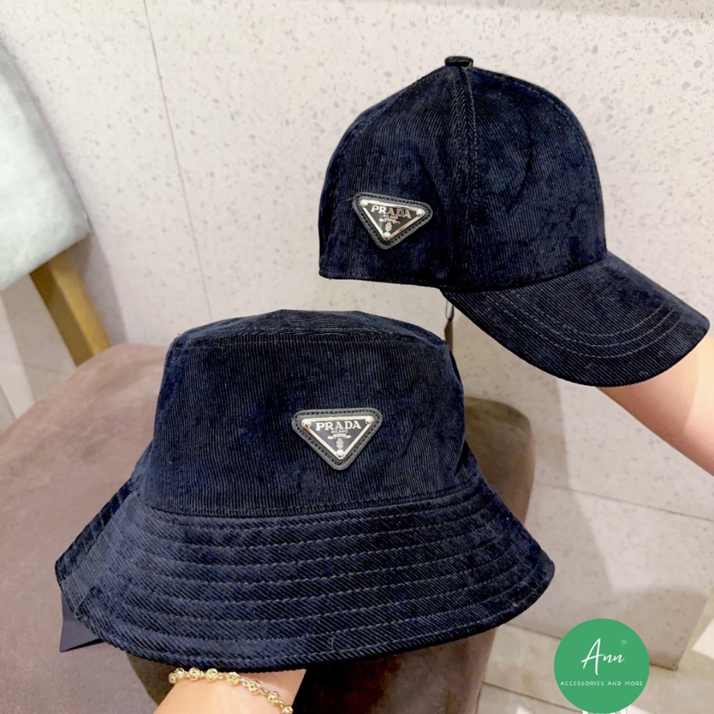 Mũ lưỡi trai / Nón kết Prada cao cấp, logo sành điệu, phom mũ căng chuẩn hàng xuất, 2 màu Đen - Trắng y hình