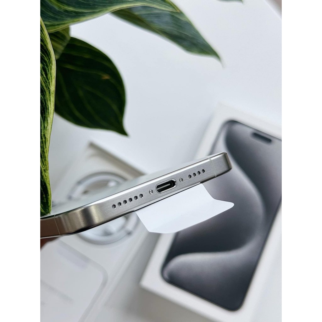 *Siêu phẩm *ip@ 15 prm - 256gb - ll.a - deal hời tháng 11 - bảo hành 12 tháng