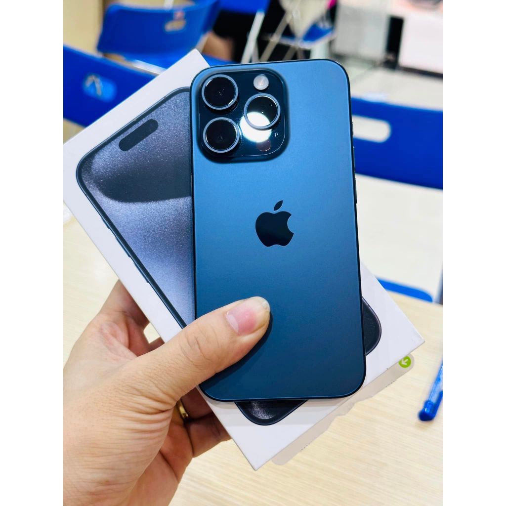 Điện thoại 15 Pro Max 256GB fullbox màu titan - VN/A - Tặng kèm ốp chính hãng