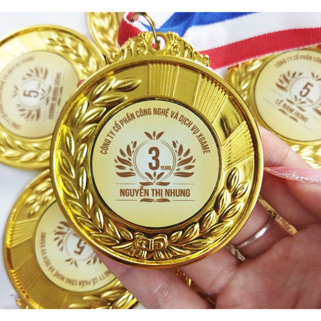 Huy Chương Bông Lúa Giá Rẻ, Huy Chương Trao Giải