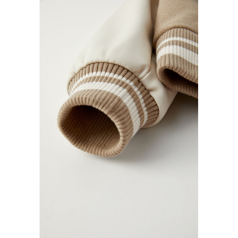 Bomber nâu chữ H cho bé