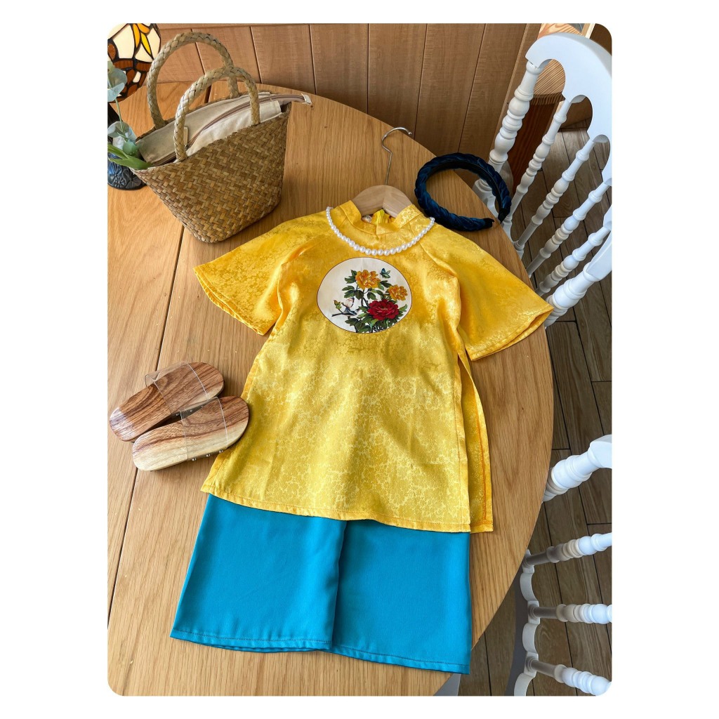Áo Dài Gấm Bé Gái
