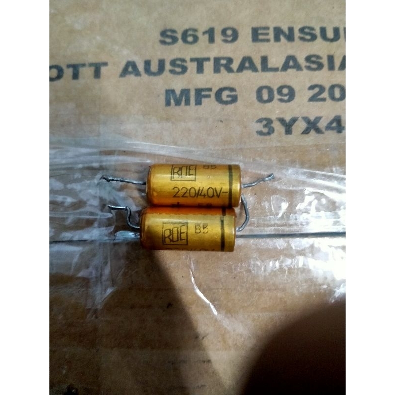 Cặp tụ Roe 220uf 40v hàng tháo máy