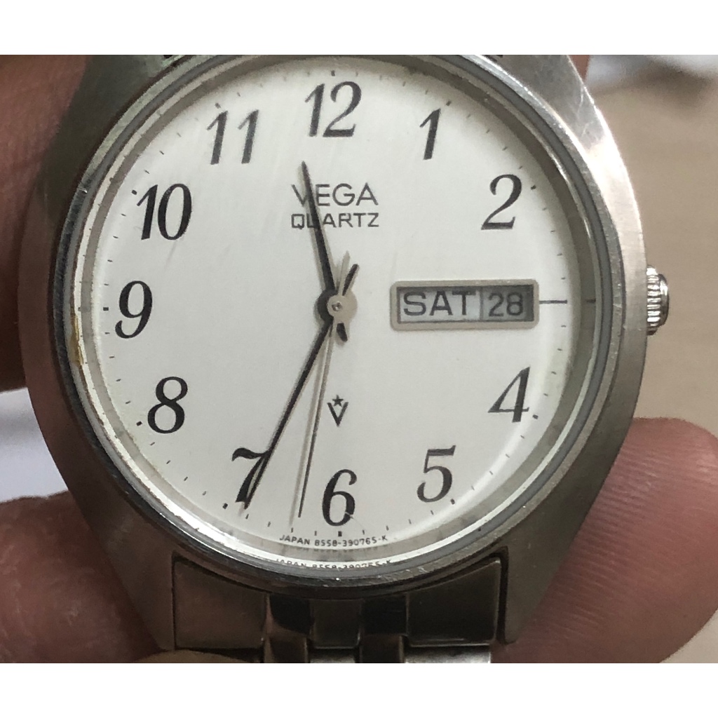 Đồng hồ nam hiệu Vega, cỡ mặt nhỏ 34mm, nam tay nhỏ. Si Nhật