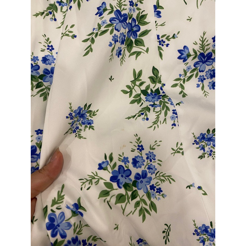 Thanh lý váy Marc size M