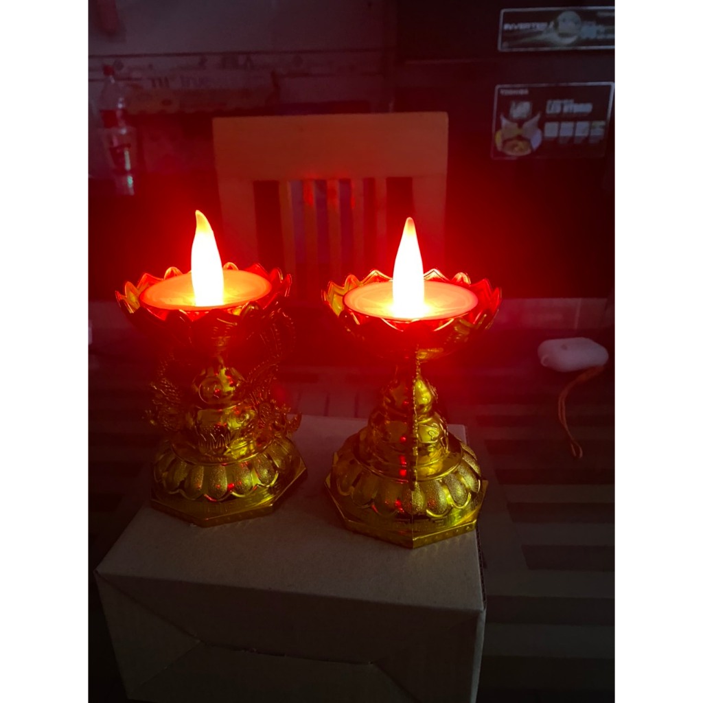 Một Cặp  Đèn Thờ Điện Tử, Sử Dụng Pin Trang Trí Bàn Thờ, Phong Cách Rồng Phượng Tượng Trương Cho Tài Lộc May Mắn