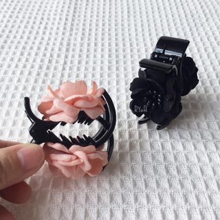 Kẹp tóc càng cua 3 răng hoa vải lụa RYA 71508
