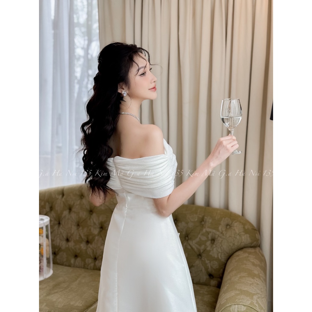 CENIA DRESS - Váy trắng trễ vai đính nơ đá sang chảnh tiểu thư.