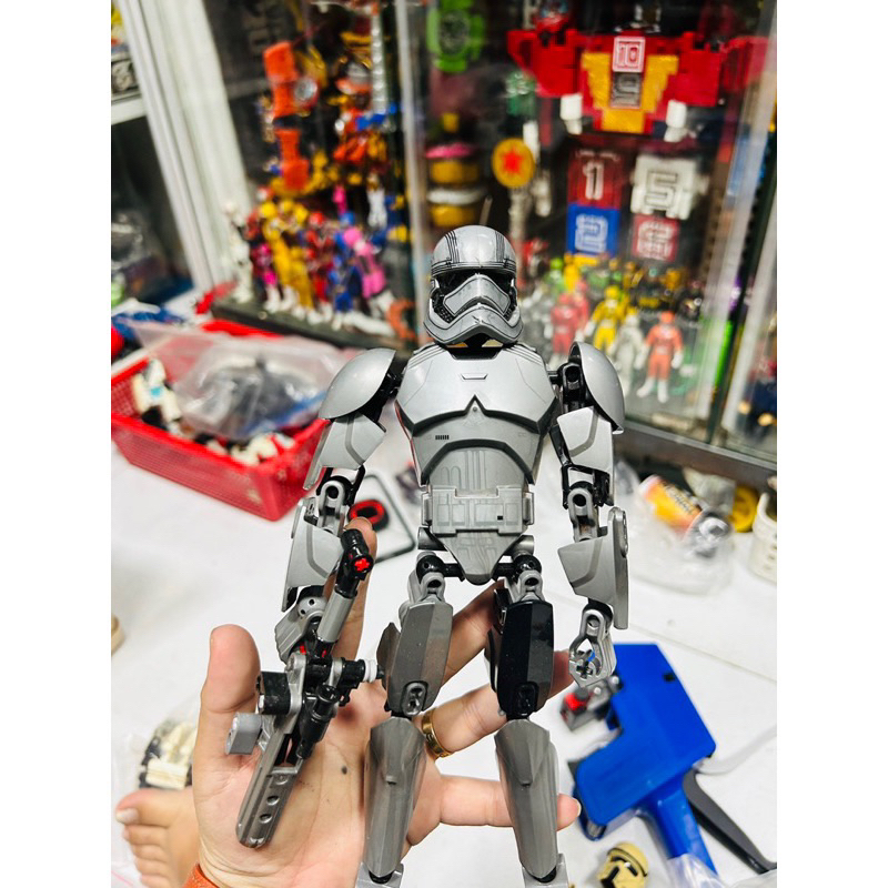 Mô hình lắp ráp LE GO 75118 Star Wars Captain Phasma