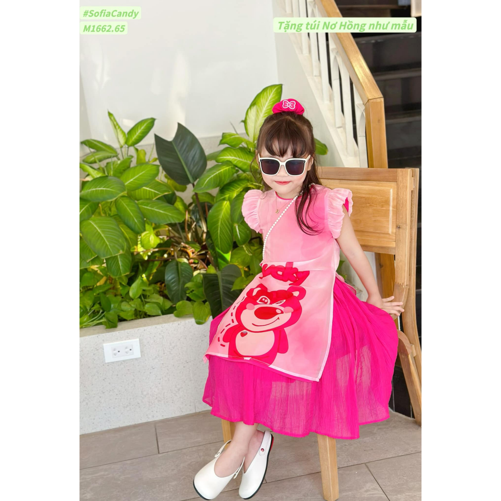 Set áo dài cách tân gấu dâu màu hồng kèm túi nơ cho bé gái