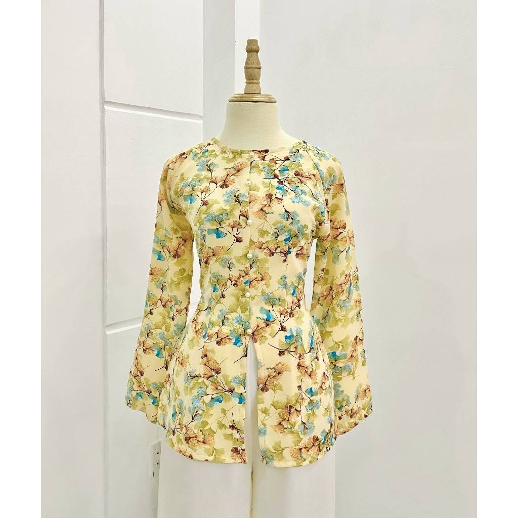 Áo Lẻ bà ba lụa mango hoa tay dài cổ tròn tay dài L1